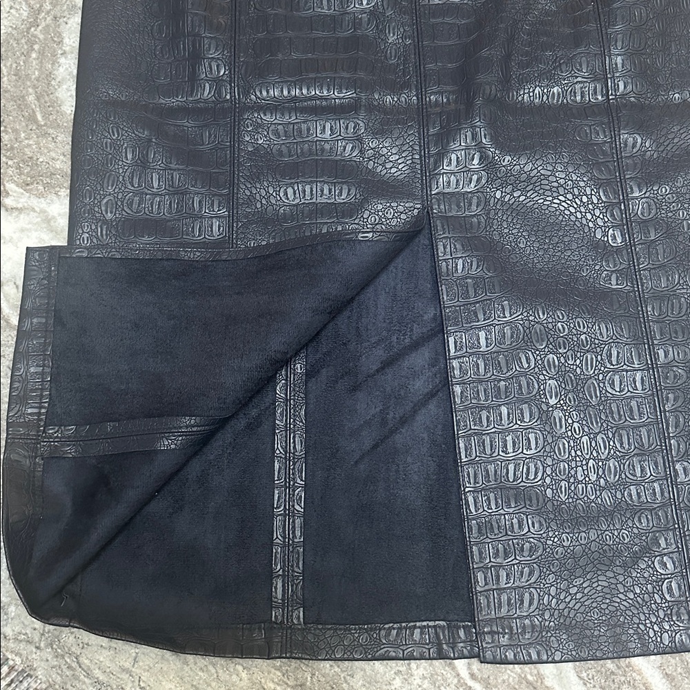 NWT Marc NY Andrew Marc Faux Leather Crocodile Print Navy Textured Skirt Sz M - Picture 5 of 5
